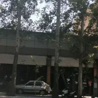 200 متر تجاری در خیابان پیروزی