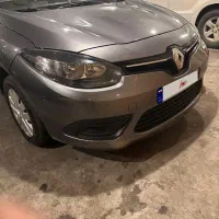 رنو فلوئنس بدون رنگ و سالم