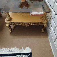 دو عدد میز یکی بزرگ ویکی کوچک