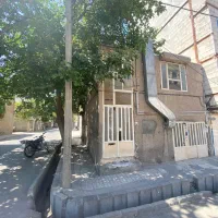 خانه-ویلایی-سر-چهار-راه-با-مغازه-مناسب-ساخت