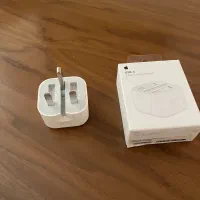 شارژر آیفون اصلی در حد نو