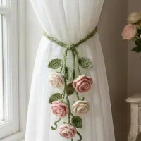 ریسه گل رز بافتنی