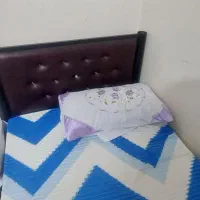 تخت یک نفره