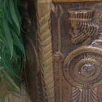 درختچه مصنوعی با گلدون هخامنشی|گل مصنوعی|رشت, حمیدیان|دیوار