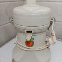 آبمیوه گیری بدنه آلومینیومی قدیمی|آبمیوه‌گیر و آب‌مرکبات‌گیر|قم, بلوار امین و ساحلی|دیوار