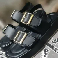 کاملا نو ۷۰۰