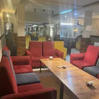 واگذاری کافه رستوران ۴۵۰ متری با تمام امکانات|اجارهٔ مغازه و غرفه|زنجان, |دیوار