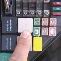 خدمات برق و کولر اتومبیل باطری سازی دیاگ|خدمات موتور و ماشین|قشم, |دیوار