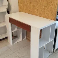 میز تحریر کتابخانه ای