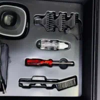 یک عددخطزن سرشورایستاده و پیشبند استادکار|آرایشگاه و سالنهای زیبایی|رشت, حومه رشت|دیوار