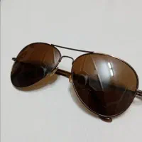 عینک آفتابی کارکرده