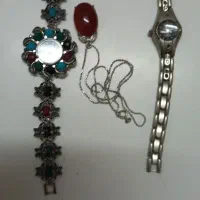 گردنبند وساعت