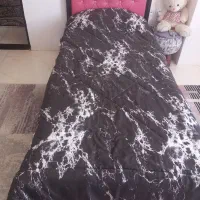 تخت فلزی