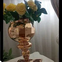 میز تلفن وگلدان