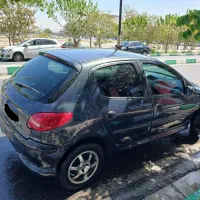 ۲۰۶ مدل ۸۱ سالم