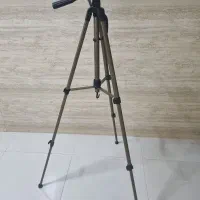 سه پایه دوربین