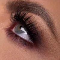 لاین ناخن و مژه