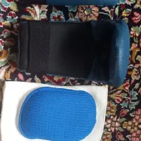 دستکش و زانوبند بوکس