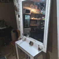 آینه‌.آیینه همراه با میز کنسول چوبی.اصل نو با