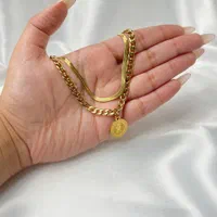 گردنبند رنگ ثابت