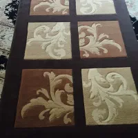 تعدادی قالیچه وکناره