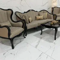نجار  ماهر  حرفه ای  مبل مینی‌مال و صندلی