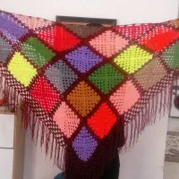 شال دست باف و جوراب بافتنی پشمی