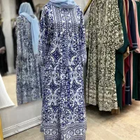 فروشنده خانم