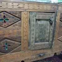 صندوق آنتیک تمام چوب|کلکسیون اشیاء عتیقه|گنبد کاووس, |دیوار