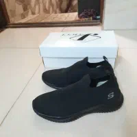 دو عدد کفش در حد نو