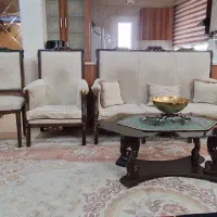 مبل و میز نهارخوری