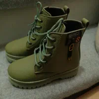 نیم بوت|کیف، کفش، کمربند|شیراز, تندگویان|دیوار