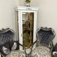 ویترین سفید (بوفه رومی)