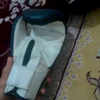 دست کش بوکس و لباس|لباس|کوهدشت, |دیوار