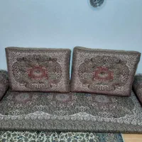 شاه نشین ودوعدد پشتی