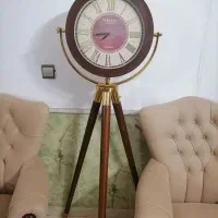 ساعت ایستاده چوبی