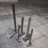 ۴عدد چکش و یک کلنگ