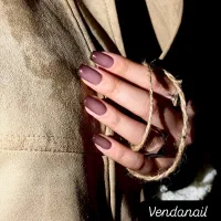 استخدام دستیار ناخن