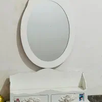 بوفه وه ایینه وه میز