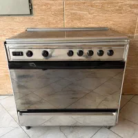 اجاق گاز فردار تمام استیل سالم تمیز