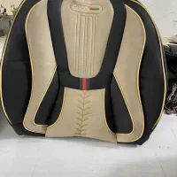 خیاط و وردست روکش صندلی