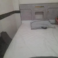 تخت خواب نو استفاده نشده با بهترین جنس تشک رویال