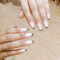 خدمات آرایشگری و زیبایی