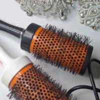 لوازم سالن زیبایی و چنلیوم و LED|آرایشگاه و سالن‌های زیبایی|شیروان (خراسان), |دیوار