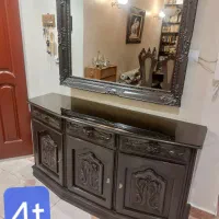 آینه و کمد