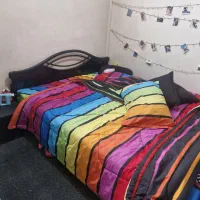تخت دو نفره چوبی