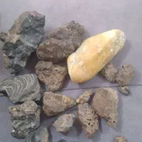 شهاب سنگ|کلکسیون اشیاء عتیقه|باغ بهادران, |دیوار