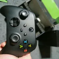 کنسول Xbox Series X تک دسته به همراه باتری و شارژر|کنسول، بازی ویدئویی و آنلاین|تهران, شهرک آزادی|دیوار