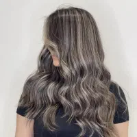 تمامی خدمات رنگ‌ مو بصورت تخصصی