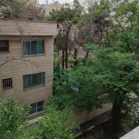 آپارتمان-95-متری-حیاط-دار-مشجر